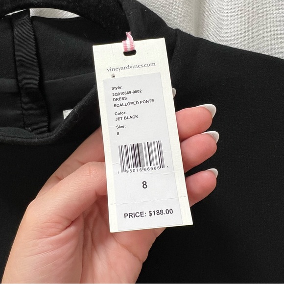 NWT Vineyard Vines Scalloped Ponte Shift Dress - 8 - Picture 5 of 9